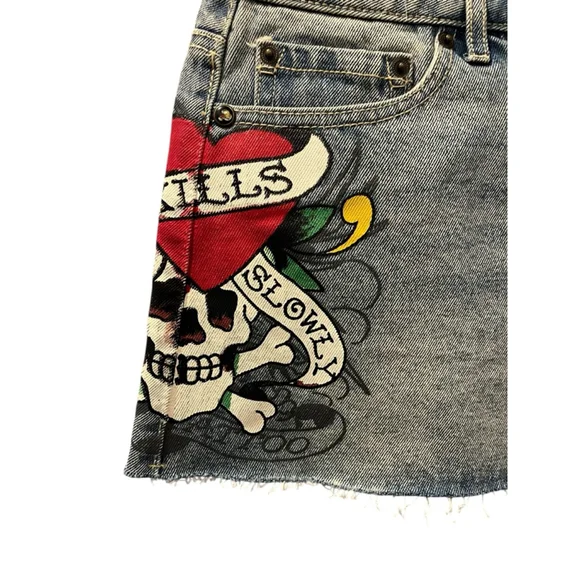 Ed Hardy NWT Love Kills Slowly Size Small Denim Jean Mini Skirt Skull Heart Blue - Picture 3 of 10